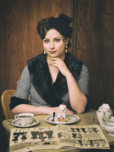Miss Elinor Divine Die Burlesque Perle vom Rhein Burlesque und Pin Up Vintage Retro Fotografie